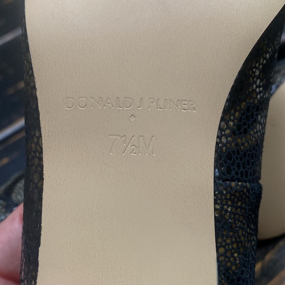 Donald j Pliner Gretel Leopard-Print Bow Pump, Black/Natural - Picture 8 of 9